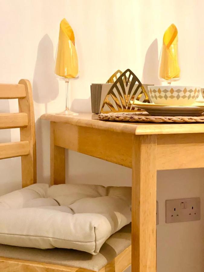 Enchanting One Bed Flat With Free Parking Hendon Bagian luar foto