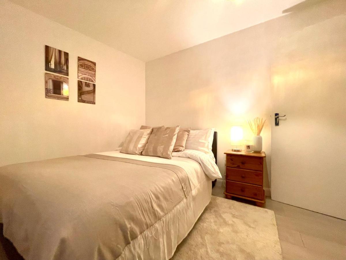 Enchanting One Bed Flat With Free Parking Hendon Bagian luar foto